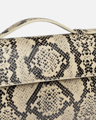Cassandra Clutch