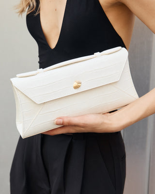 Cassandra Clutch