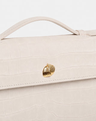 Cassandra Clutch
