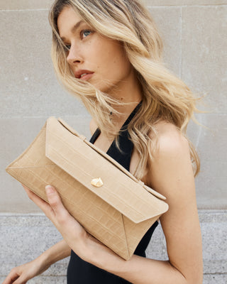 Cassandra Clutch